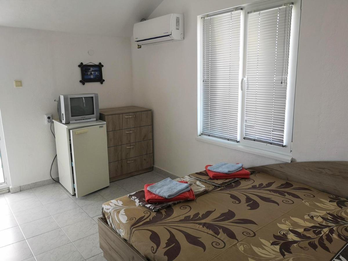 Guestrooms Stoyanovi Chernomorets Exterior foto